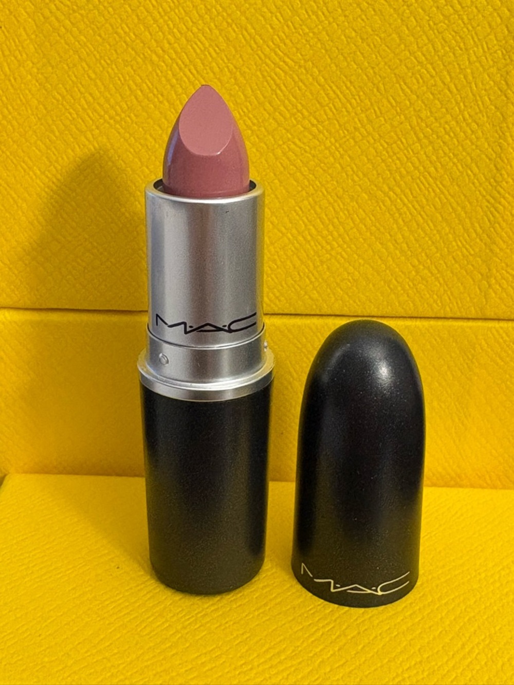 VINTAGE DISCONTINUED MAC Cosmetics Amplified Lipstick-Feelright